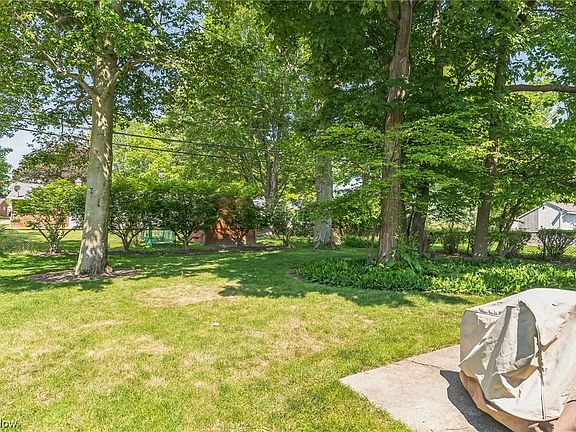 5th image of 1838 Beham Dr