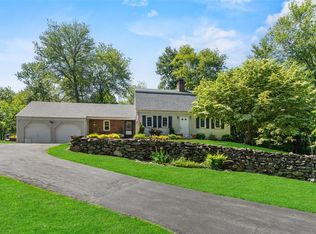 325 Diddell Rd, Poughkeepsie, NY 12603