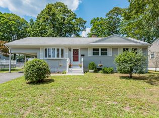 101 Crescent Dr, Brick, NJ 08724