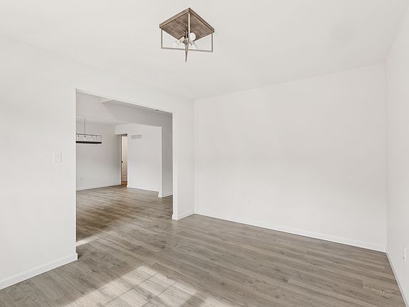 4th image of 134 Prairie Wind Dr