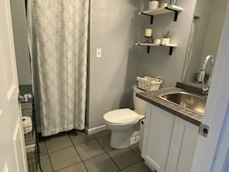 2104 W Honeysett Rd — Photo 10