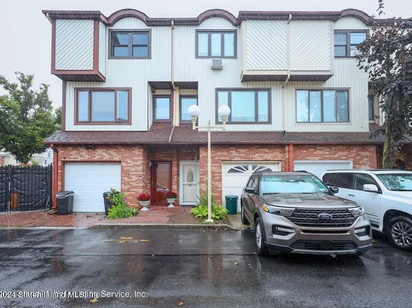 17 Mercury Ln, Staten Island, NY 10314