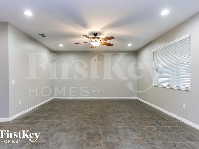 11533 Luckygem Dr — Photo 2
