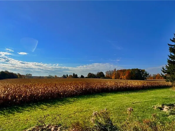 783 State Highway 6 N, Hamilton, ON L8N 2Z7