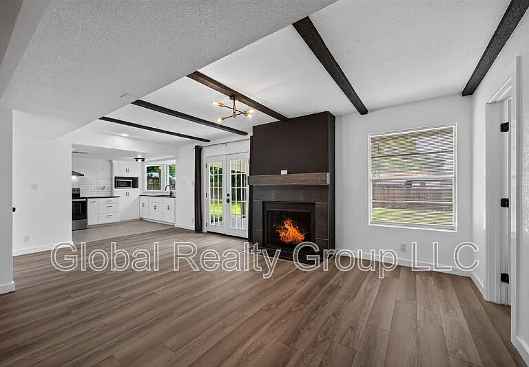 6803 Buckley — Photo 9