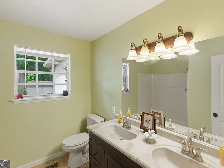 4400 Winding Creek Dr — Photo 17