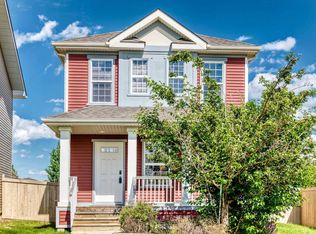 875 Chappelle Link SW, Edmonton, AB T6W 2B3