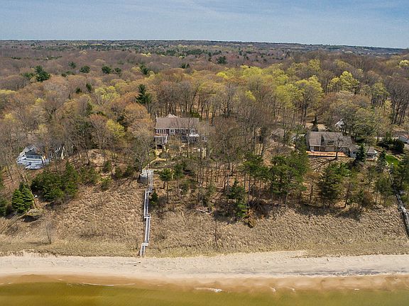 2nd image of 4076 Fiddlers Way