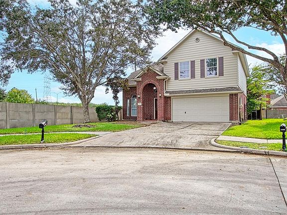 2nd image of 4006 Applerock Drive