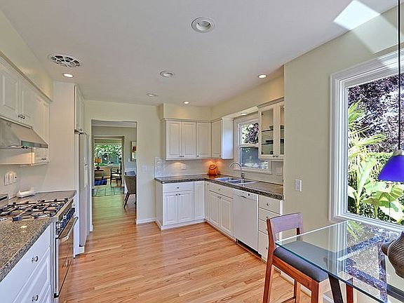 Eating Area to Kitchen