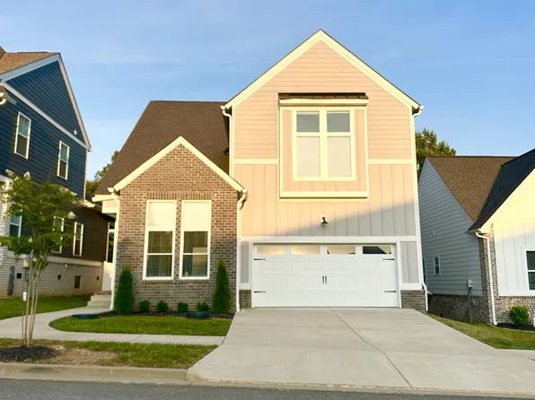 493 Centre St, Pleasant View, TN 37146