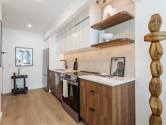 4th image of 953 Dean St #516