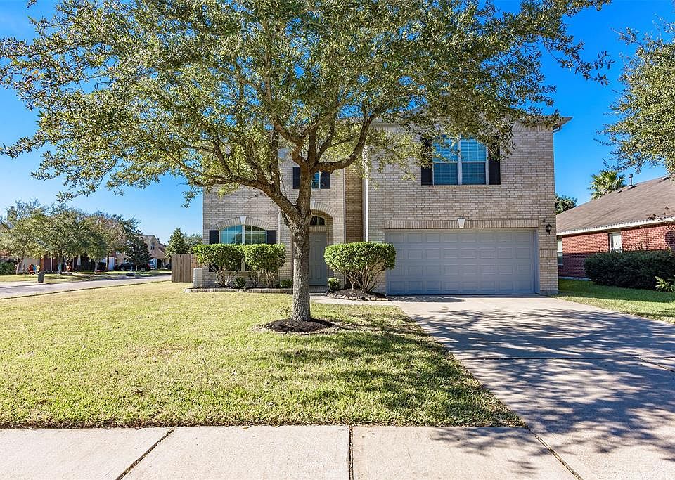 1st image of 2119 Goldfinch Ln