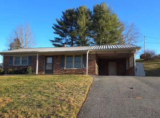103 Scotland Dr, Galax, VA 24333