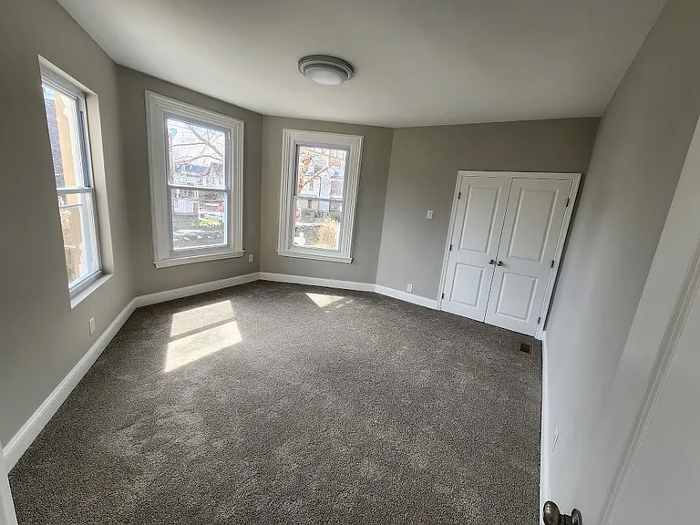 5535 Ridge Ave — Photo 12