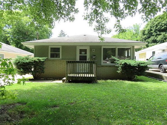 2nd image of 6643 N 42nd St