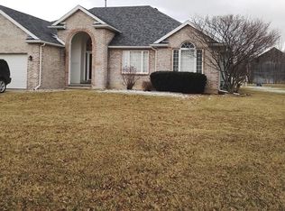 403 Castle Cv, Genoa, OH 43430