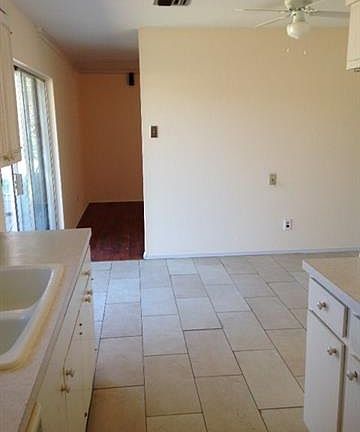 5th image of 1725 Lorraine Dr