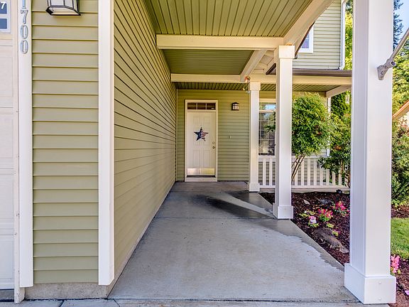 3rd image of 1700 E 1st Way