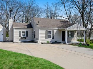 5221 England St, Merriam, KS 66203