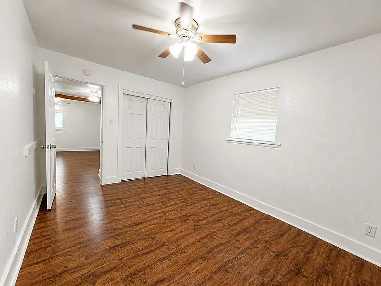 610 Gunter St — Photo 12