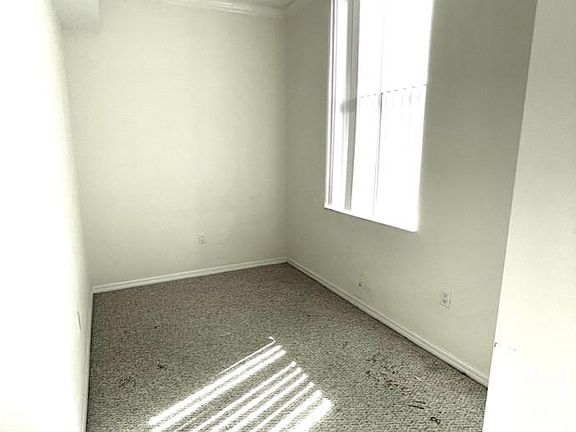 Den, 2nd bedroom or office