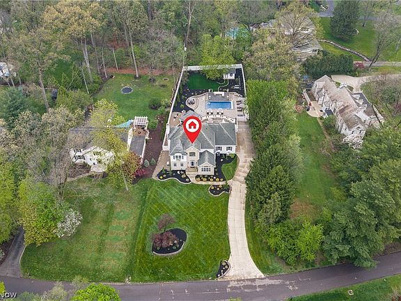2nd image of 2515 Holgate Rd
