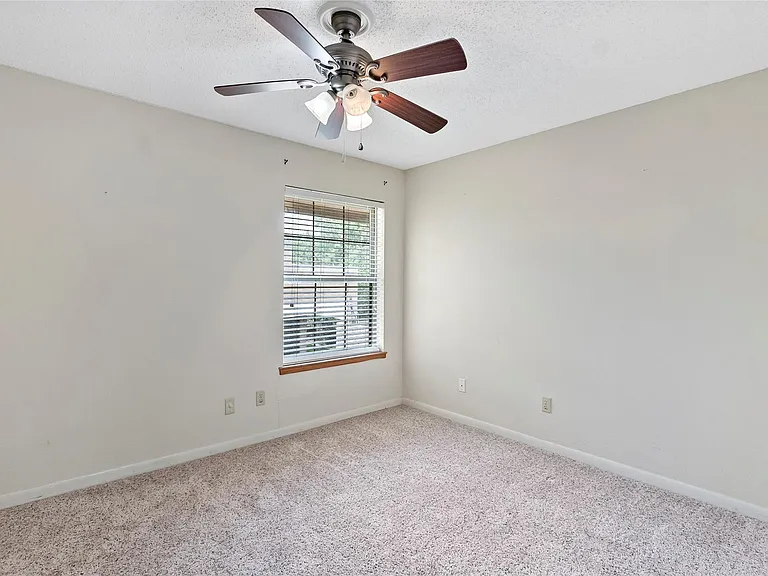 3122 Camelot Dr #33 — Photo 21