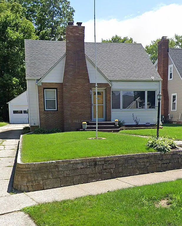 1724 24th St photo 1