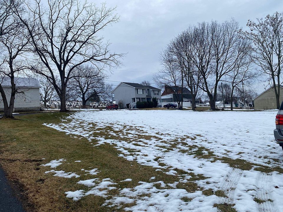 2nd image of 0 Community Cir