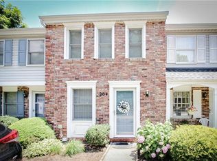 204 Timberidge Dr, Bethel Park, PA