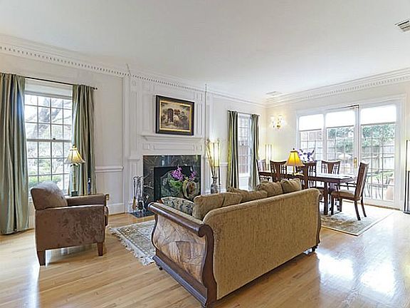 5th image of 5123 Bridgewater Dr