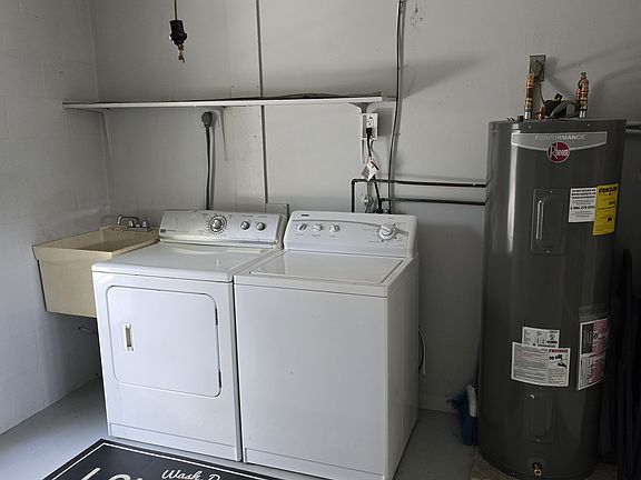 4th image of 5504 Cedarwood Dr