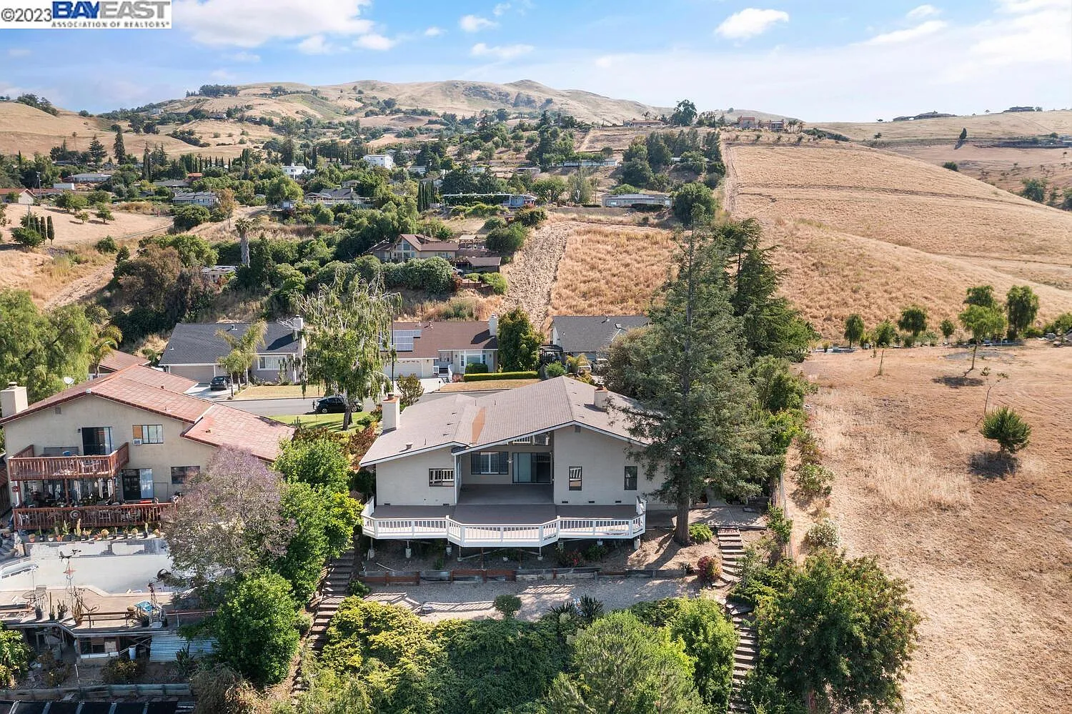 467 Porter Ln photo 1