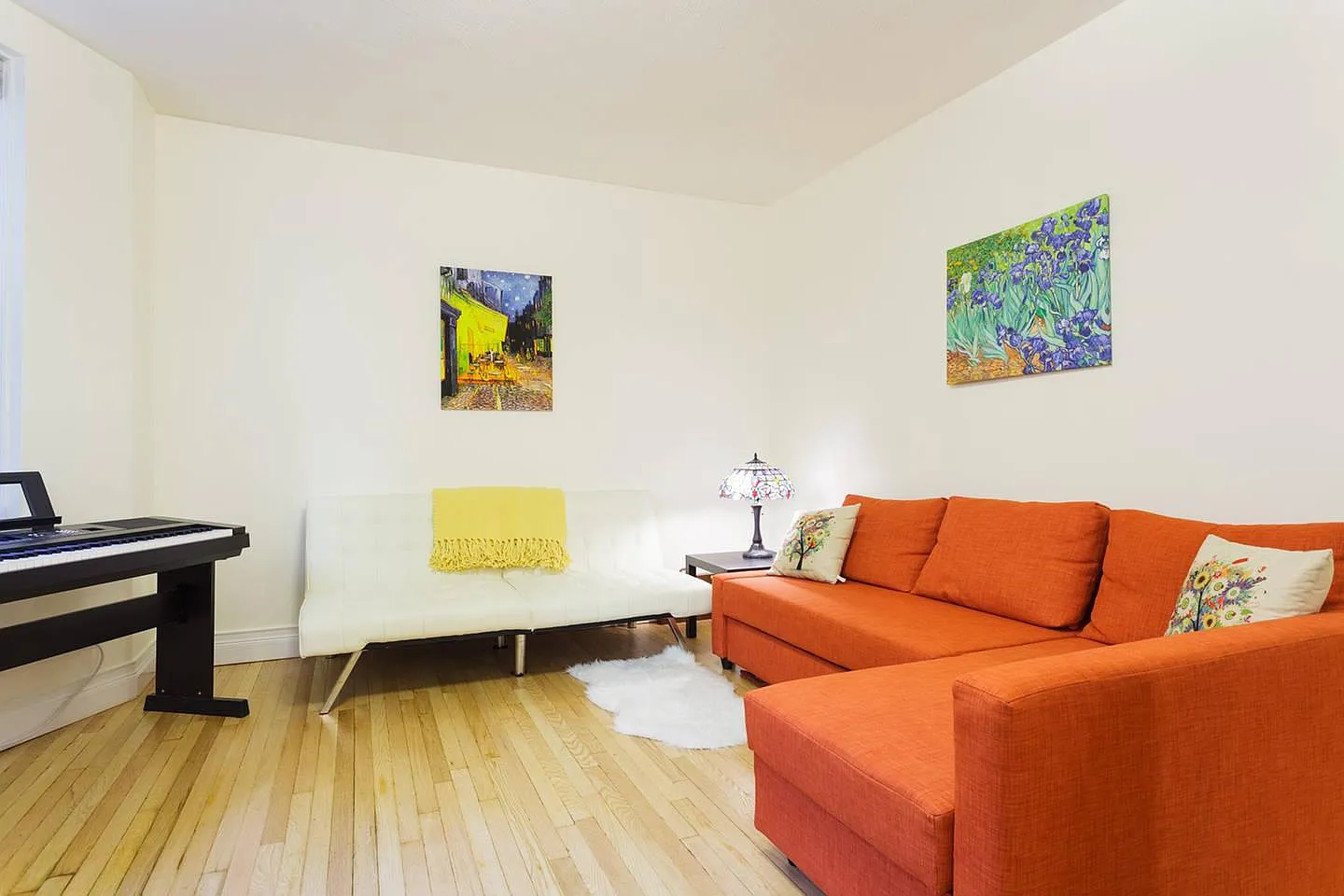 3 bed, 1200 sqft, $4,200 — Photo 3
