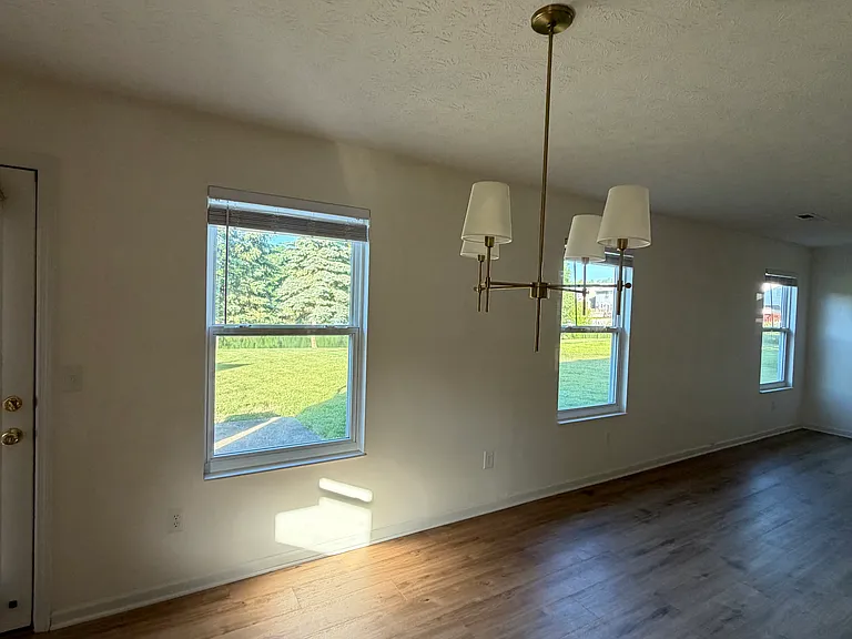 2306 Hazelnut Dr — Photo 12