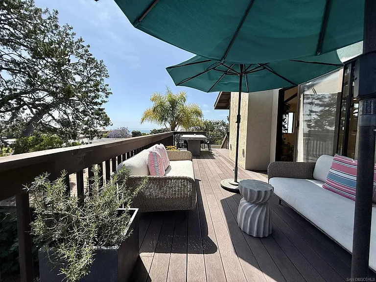 4221 Hill St — Photo 39