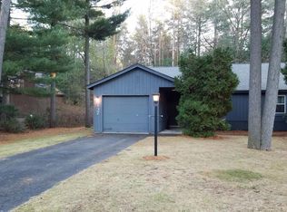 139 Thimbleberry Rd, Malta, NY 12020