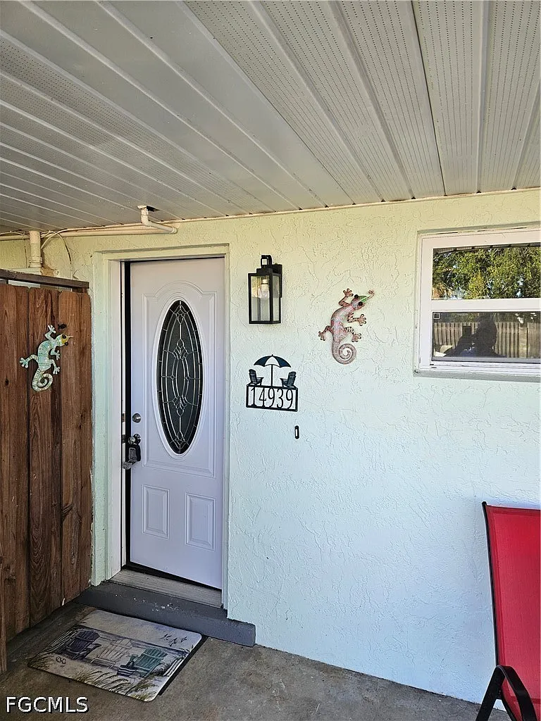 2 bed, 2.0 bath, 1976 sqft, $1,500 — Photo 4