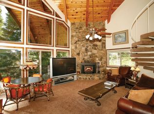 704 Zurich Dr, Lake Arrowhead, CA 92352