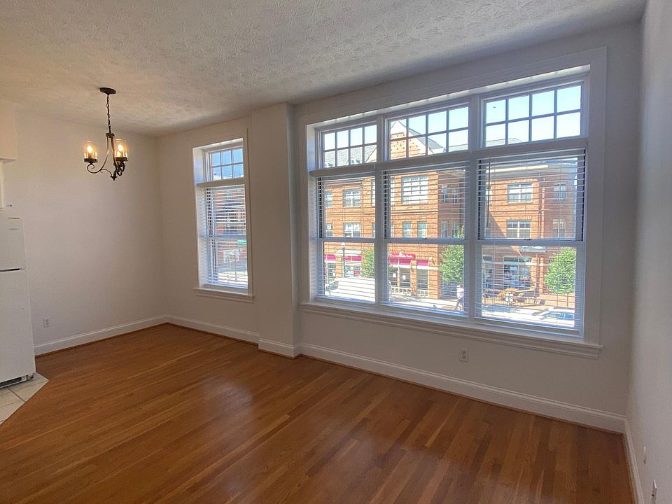 1st image of 660 N High St #2