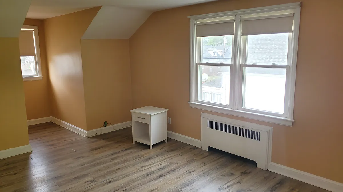 Building Photo - 132 Schley St #2