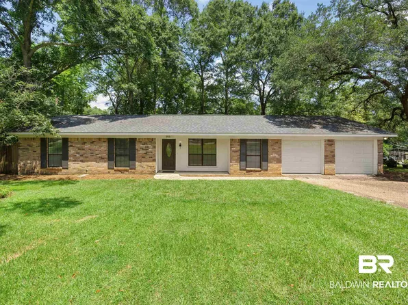 303 Briarwood Ct, Bay Minette, AL 36507