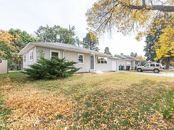 3rd image of 1807 Assumption Dr