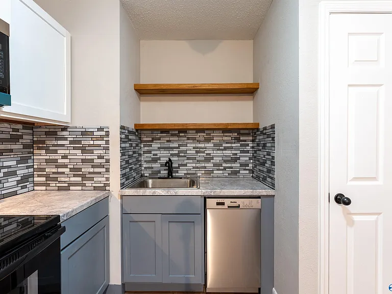 112 Wilkenson Dr NE — Photo 12
