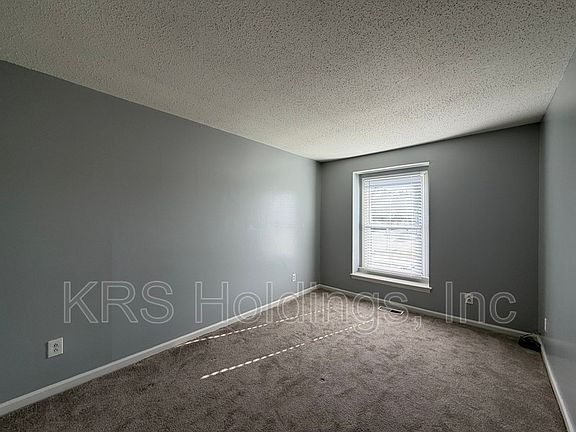 3rd image of 3521 Sierra Arch