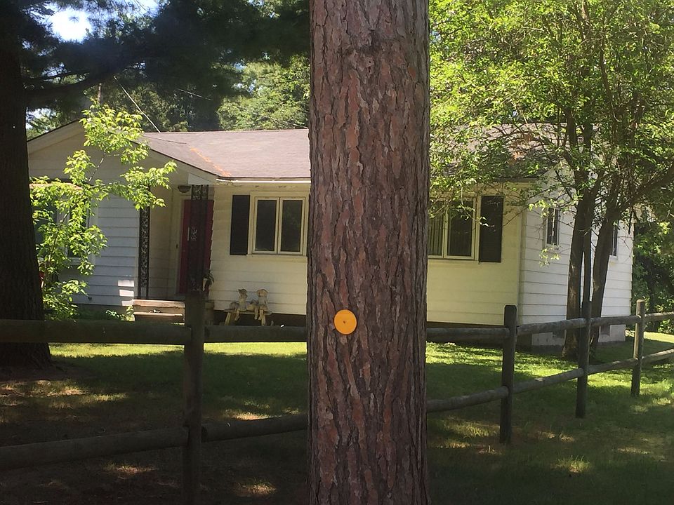 2nd image of 129 Coulter Ct