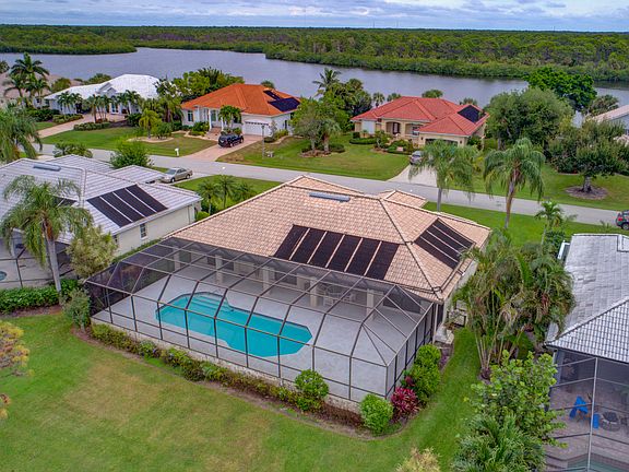 4th image of 305 Coral Creek Dr