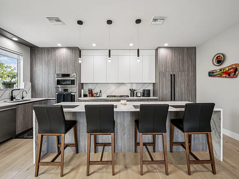 2130 E Turney Ave #3 — Photo 3