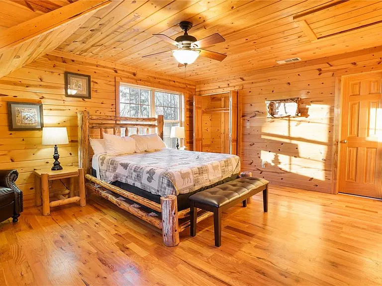 163 Sequoia Trce — Photo 13